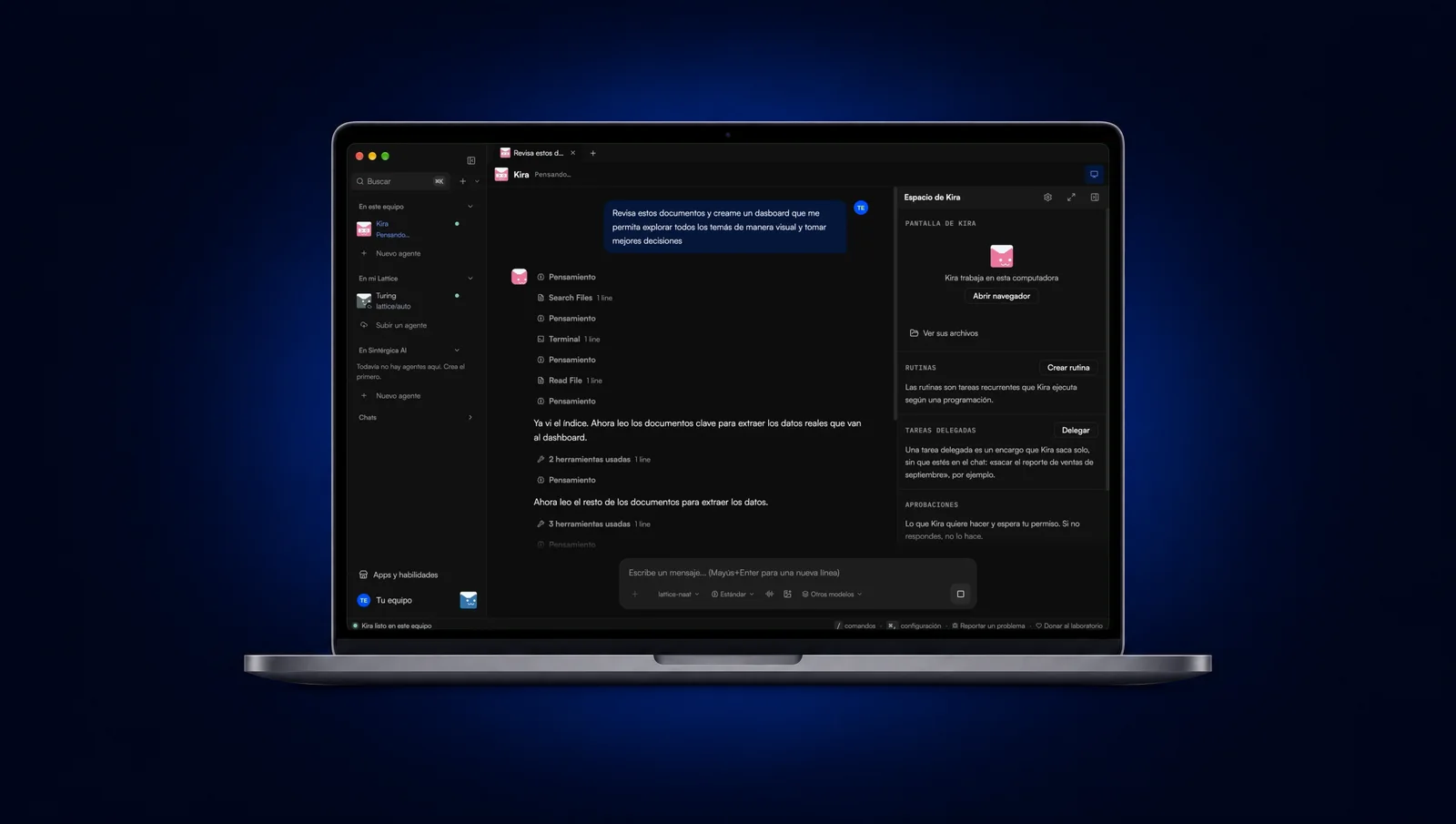 Lattice Kaná en Mac: Kira, un agente, revisa documentos para armar un tablero; a la derecha, su espacio con rutinas, tareas delegadas y aprobaciones